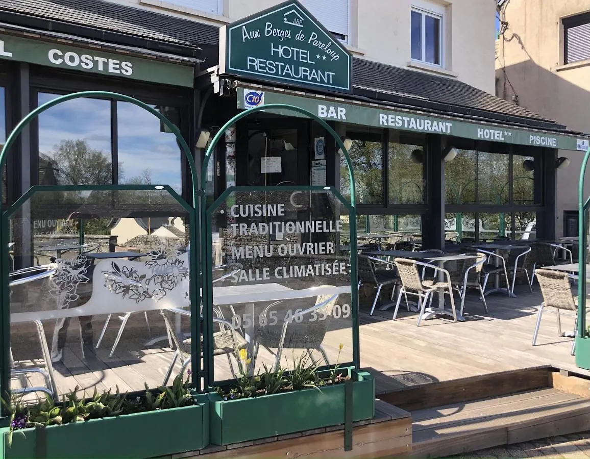 ホテル Aux Berges De Pareloup Salles-Curan フランス